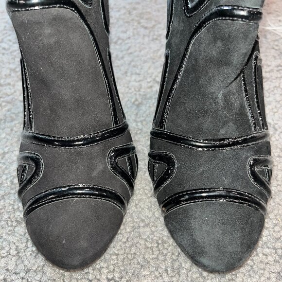 TORY BURCH BLACK SUEDE & PATENT LEATHER STILETTO HEEL BACK ZIP BOOTIE BOOTS - 9M - Picture 5 of 11